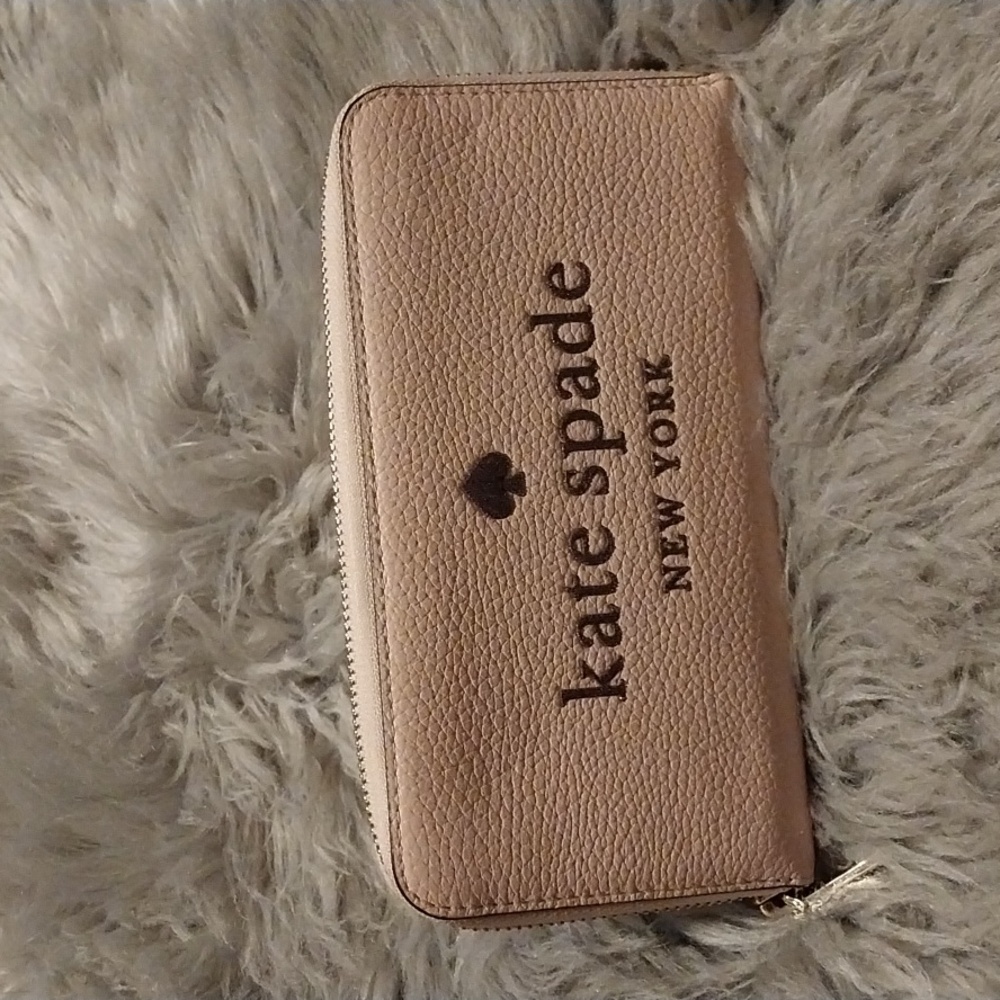 EUC KATE SPADE WALLET